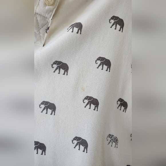 G. H. Bass & Co. Rayon Elephant Print Top - Size Medium - Picture 9 of 10
